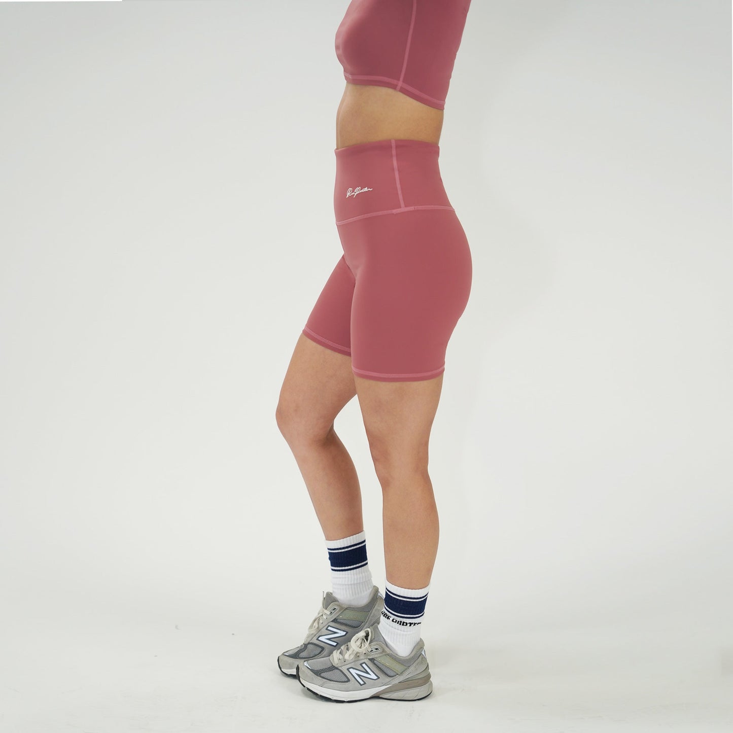 BIKERSHORTS MIT HOHER TAILLE, 7" – LIPPENSTIFT