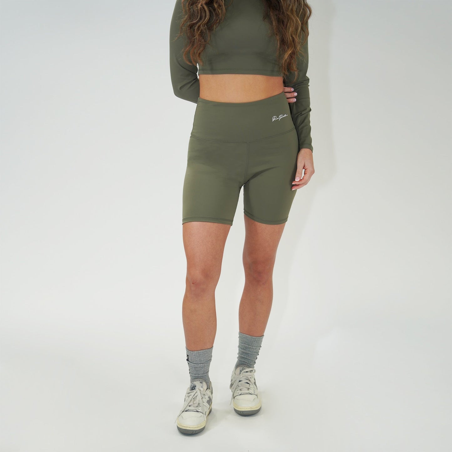 Bikershorts mit hoher Taille, 7 Zoll – Olivgrün