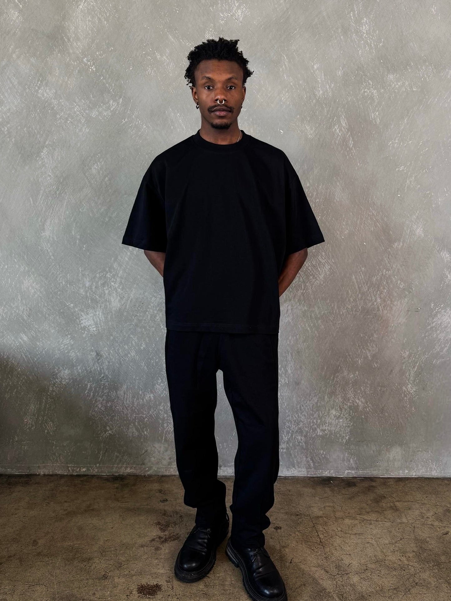 MENS CROPPED BOXY LUXURY TEE - BLACK