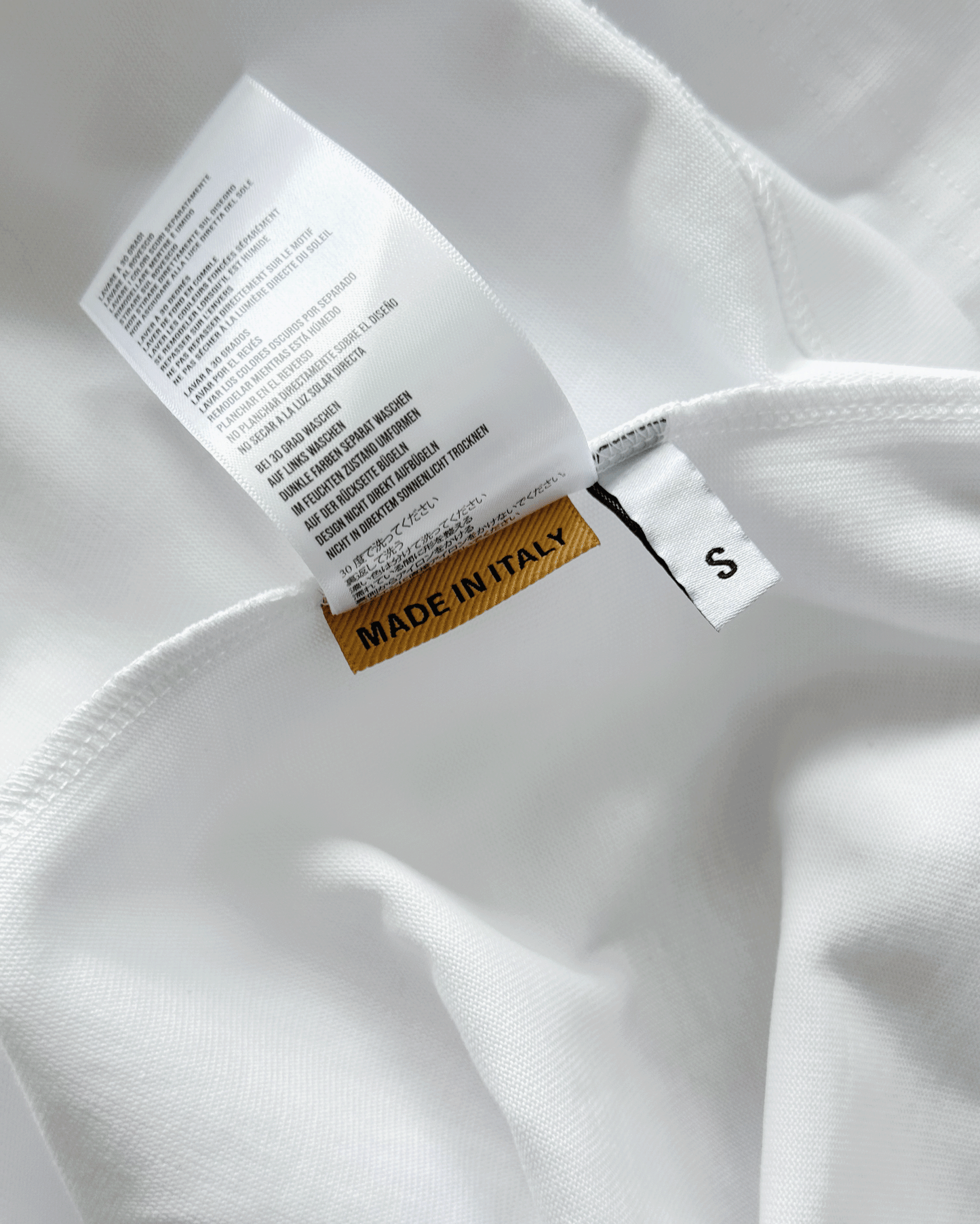 HERGESTELLT IN ITALIEN | DESIGNER-T-SHIRT 305GSM – WEISS