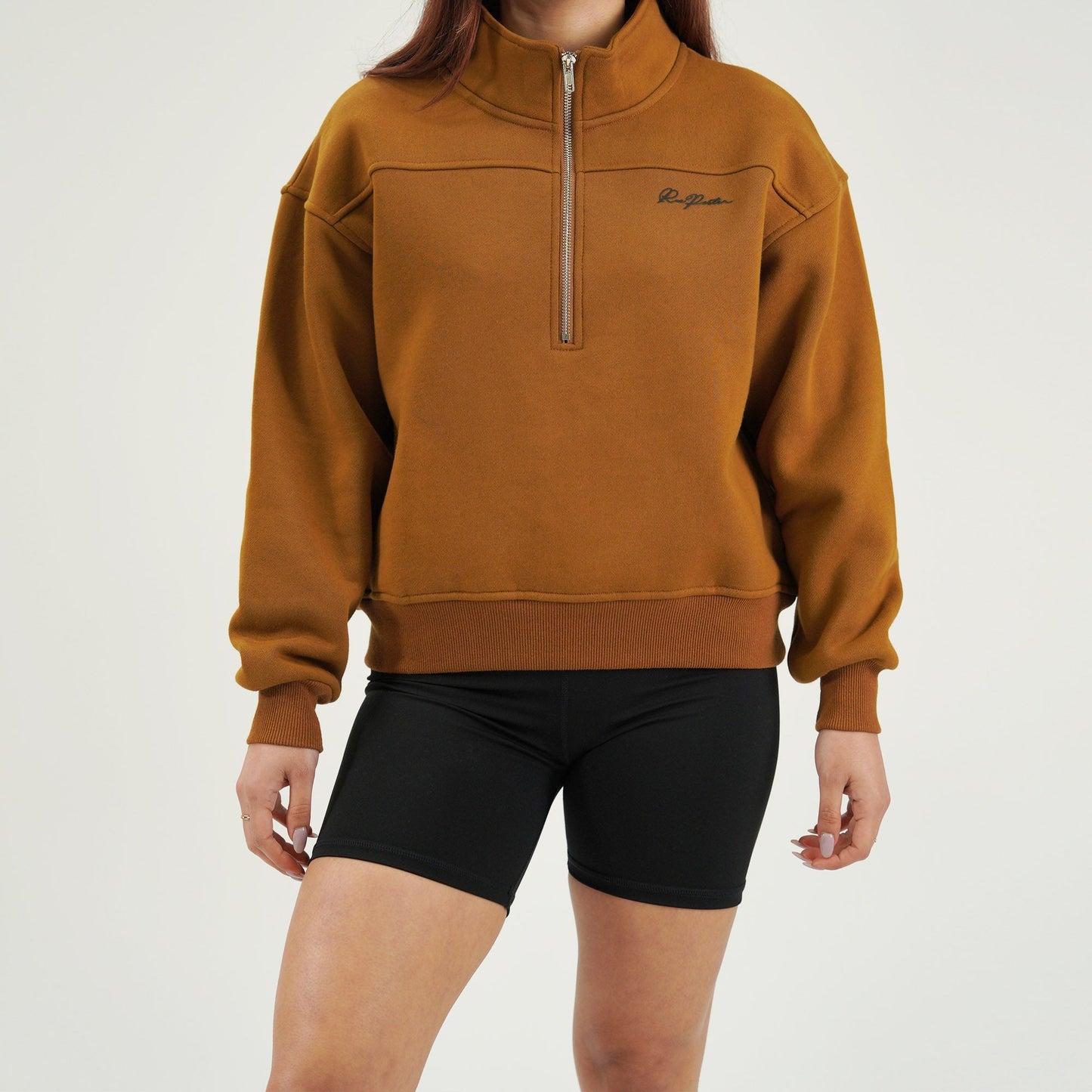 PULLOVER MIT HALBEM REISSVERSCHLUSS – KARAMELL