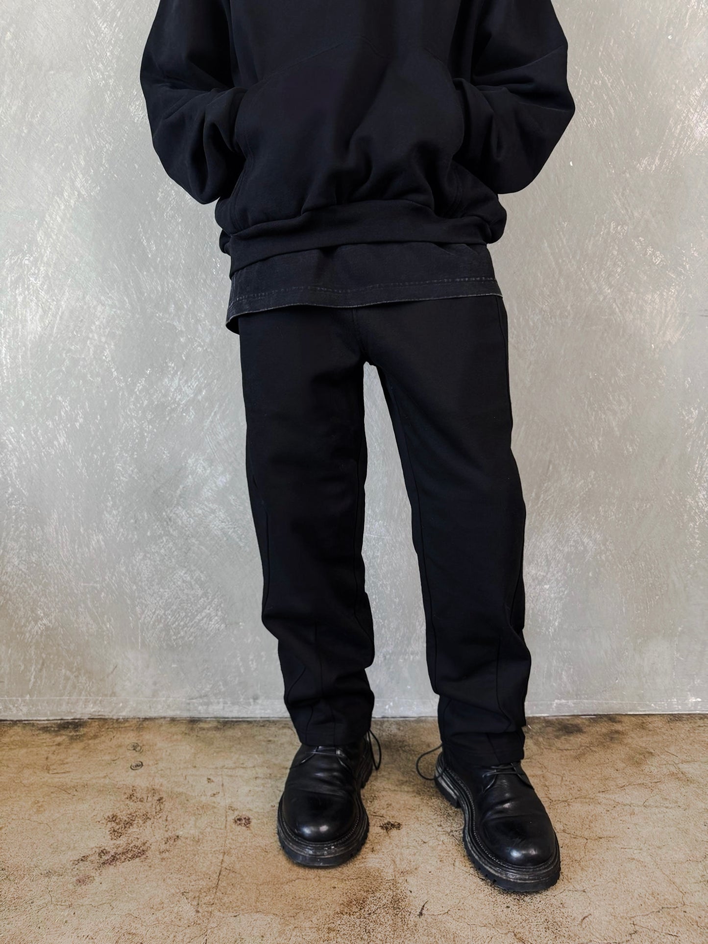 MADE IN ITALY | PLEATED STRAIGHT SWEATPANTS - BLACK [MIT-PS1]
