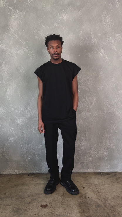 (VORBESTELLUNG) CUTOFF LUXUS-T-SHIRT – SCHWARZ